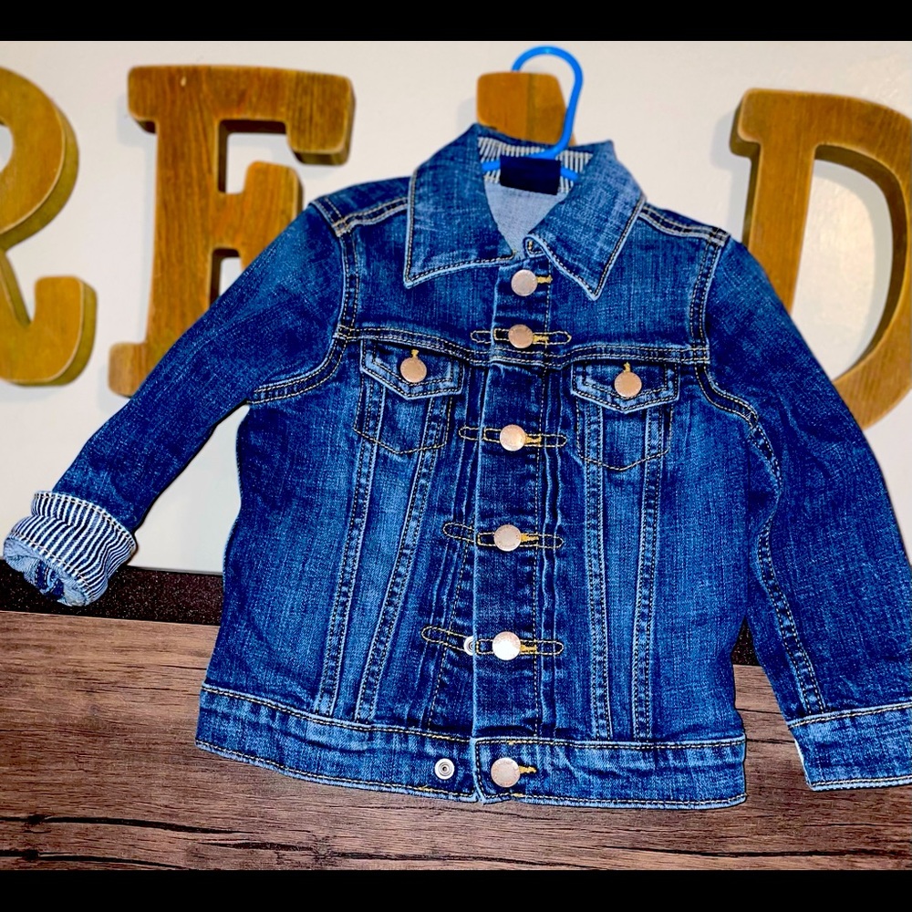 Genuine kids by Osh Kosh 3t jean jacket